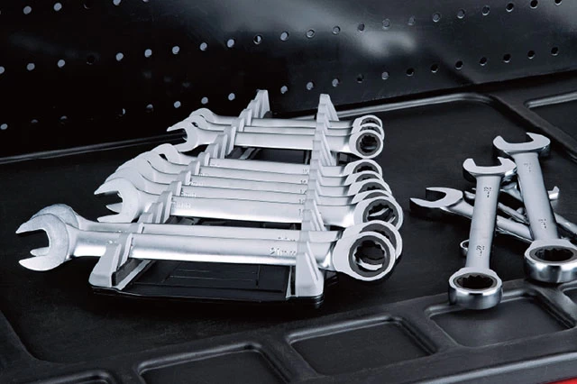 Reversible Wrench Organizer